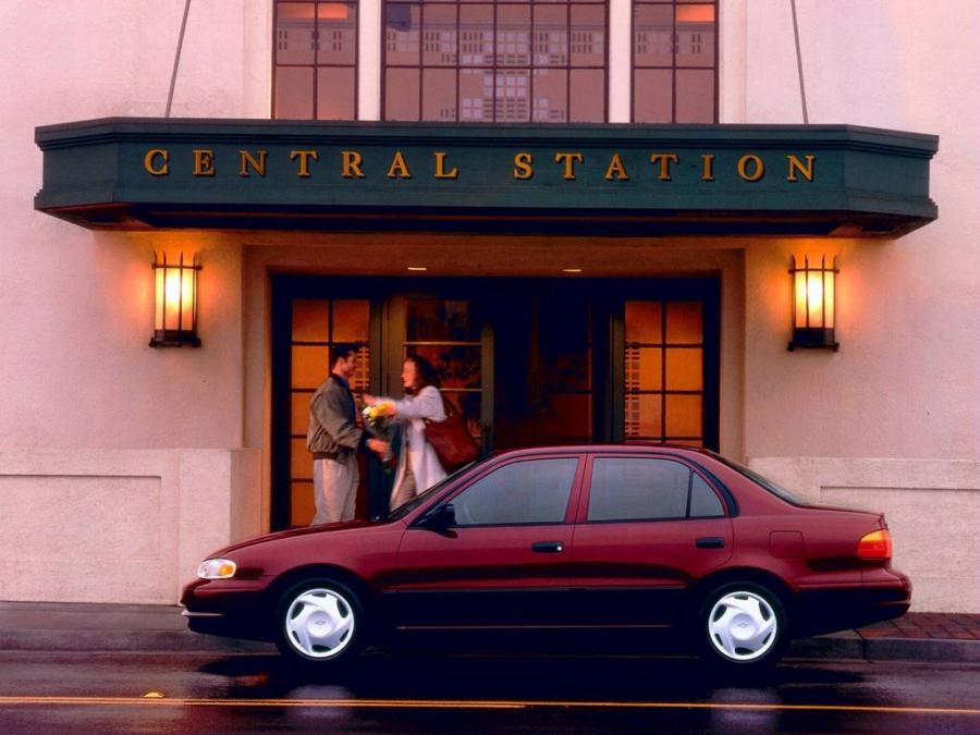  Chevrolet Prizm 1998 года  (фото 9 из 16)